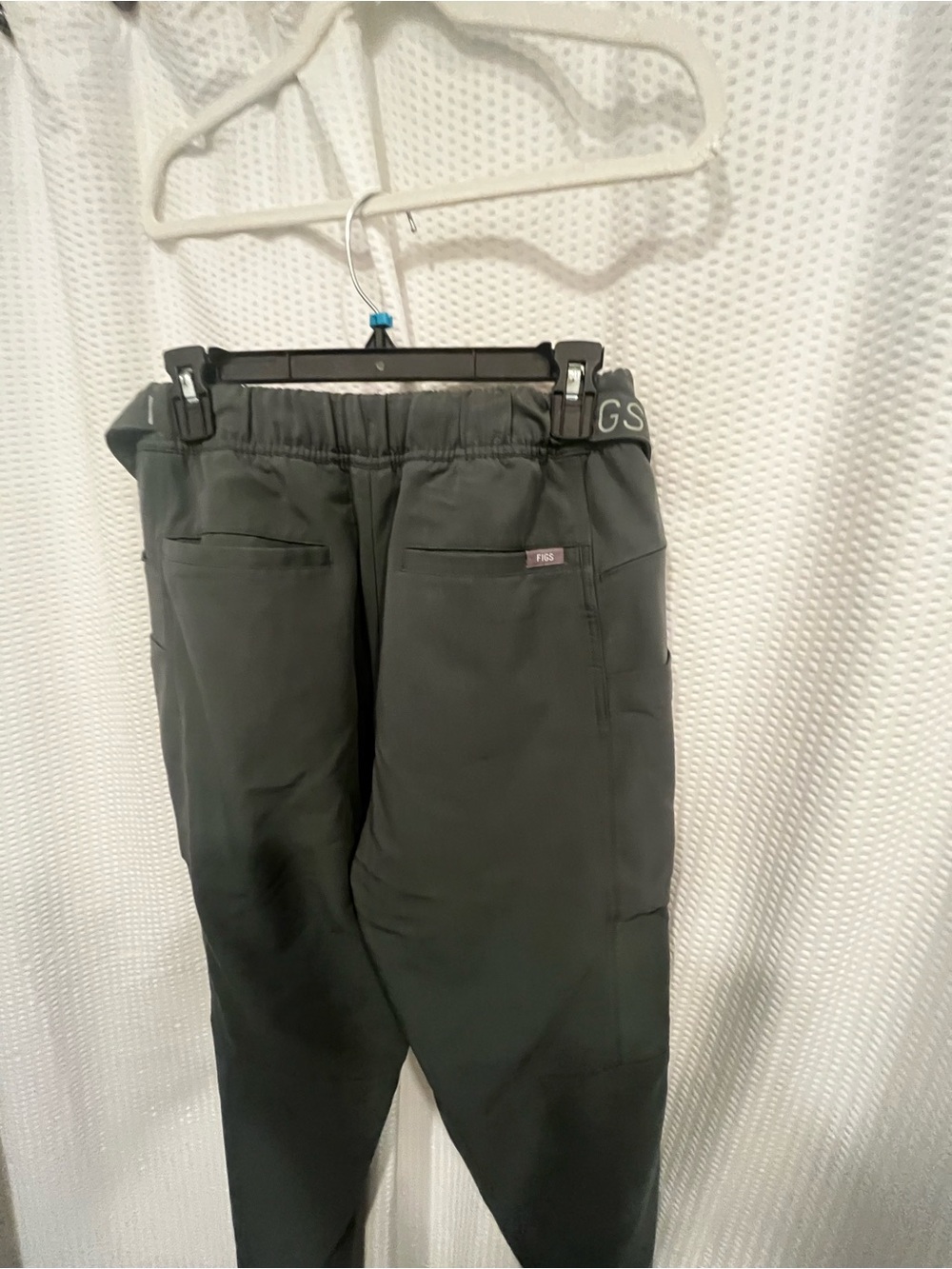 FIGS women’s bonsai Green Utility balloon scrub Jogger Pants - Picture 3 of 7
